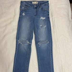 Ripped Jeans -girlfriend